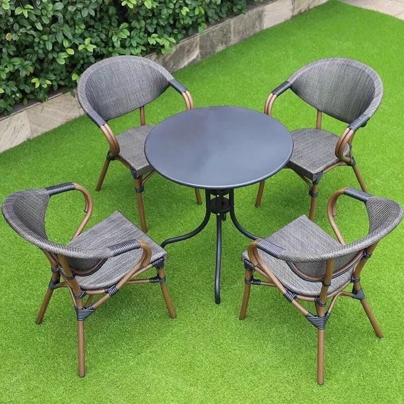 Bàn ghế tròn giả mây