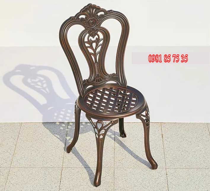 Bàn ghế sân vườn ngoài trời