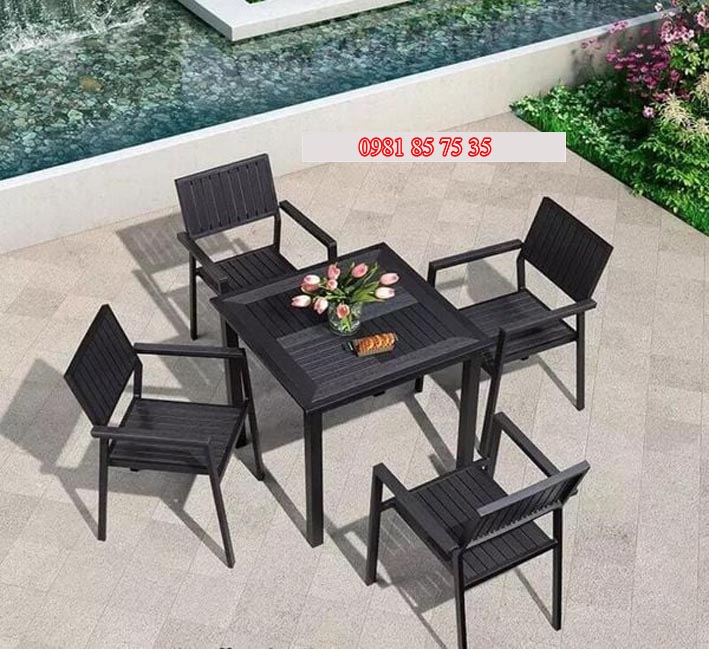 Bàn ghế ngoài trời composite