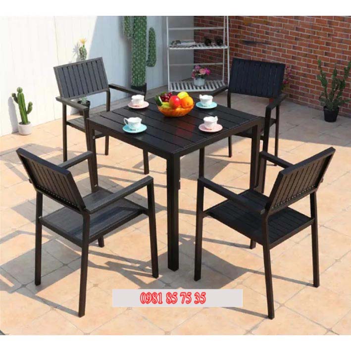 Bàn ghế ngoài trời