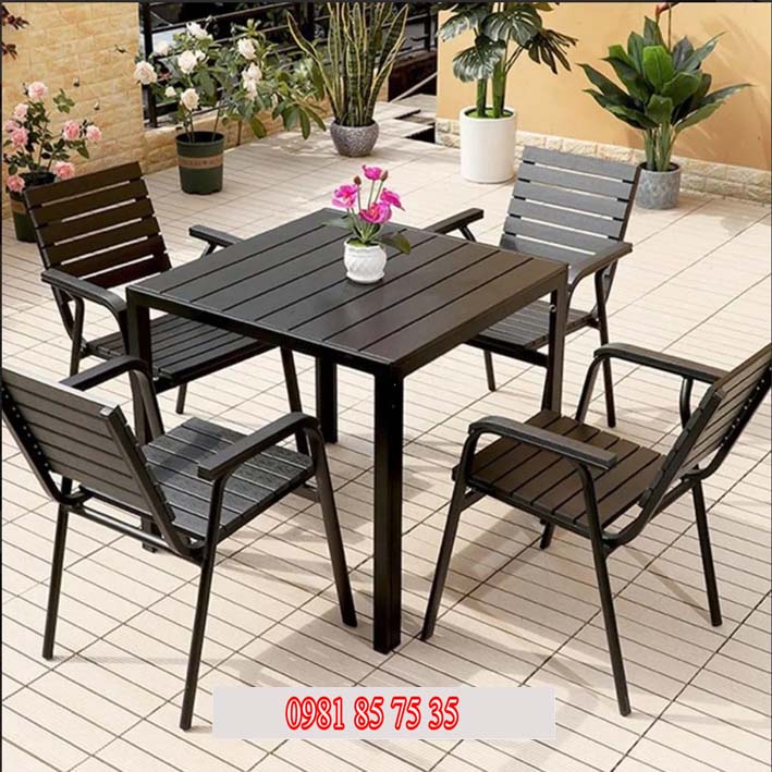 Bàn ghế ngoài trời composite