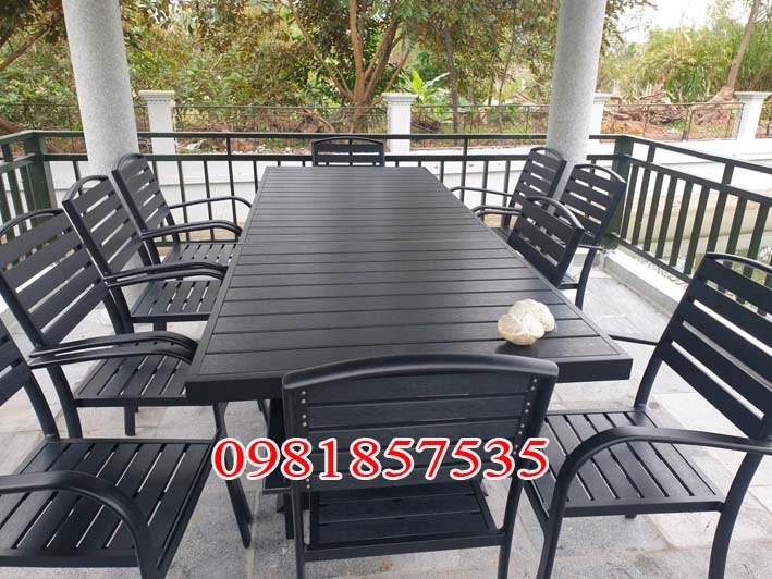 bàn ghế ngoài trời 2.4m