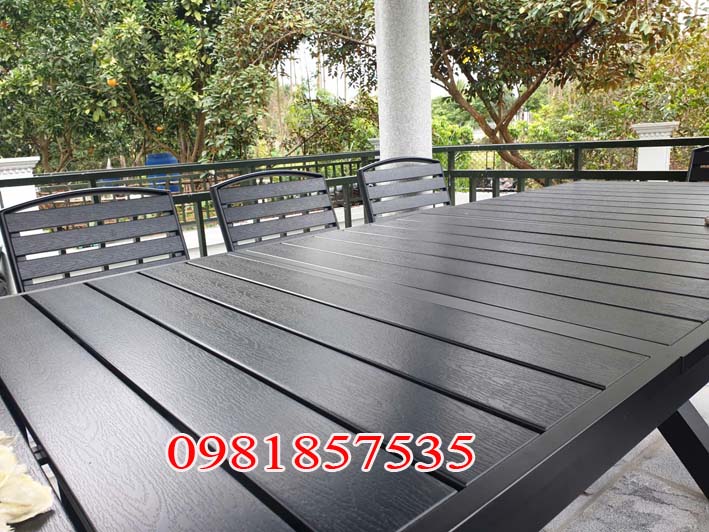 bàn ghế ngoài trời kéo giãn 1.8m thành 2.4m