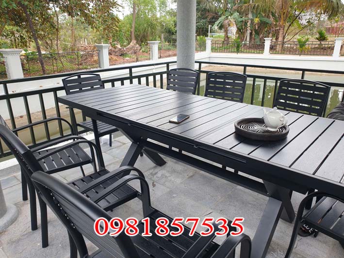 bàn ghế ngoài trời 2.4m