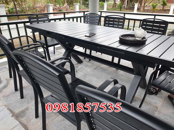 bàn ghế ngoài trời cho sân vườn