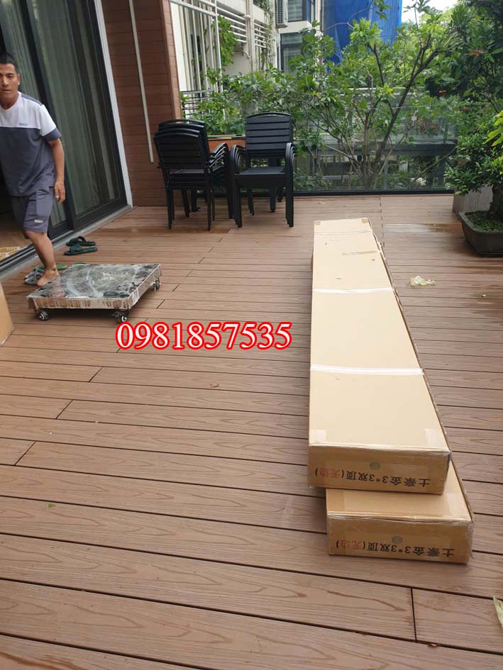 lắp đặt bàn ghế ngoài trời 