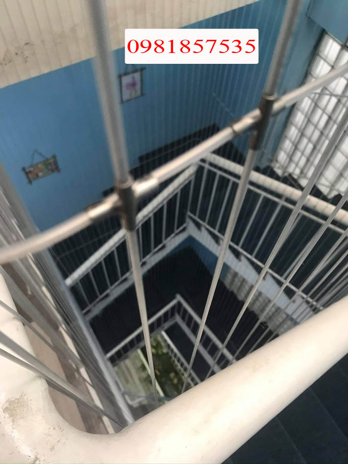 Lưới cầu thang