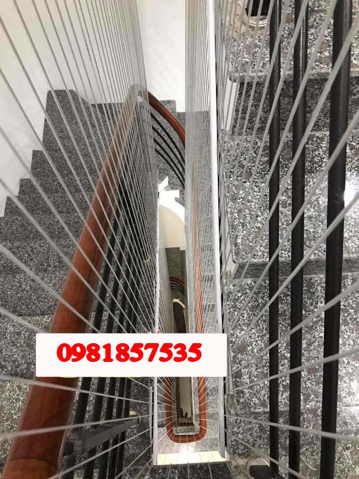 Lưới an toàn cầu thang