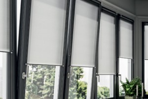 RÈM CHE NẮNG TRƯỜNG HỌC